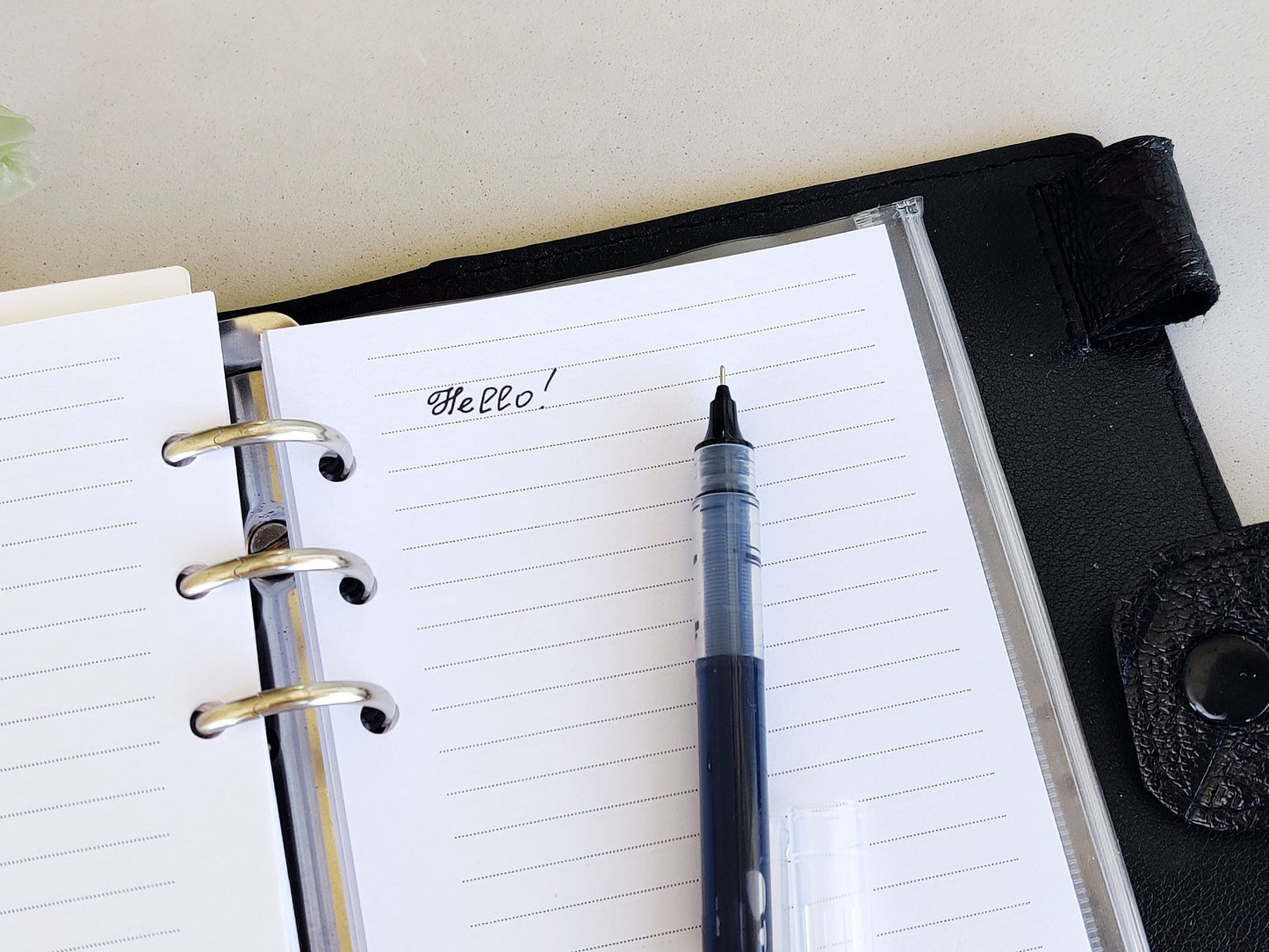 Rollerball Pen With a Liquid Ink Reservoir