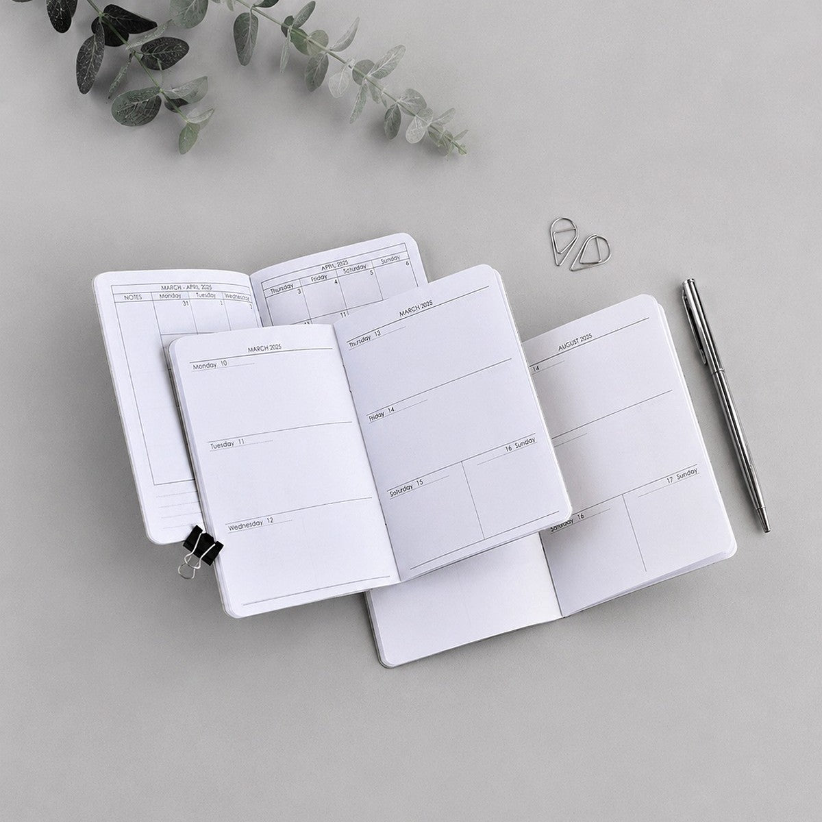 Traveler's Notebook Inserts - Monthly Weekly Refill (Field Notes Size) / TN-FN-01