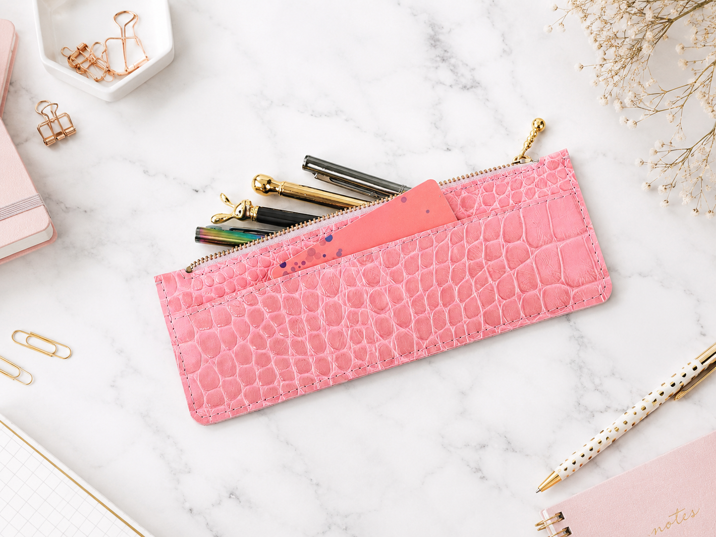 Zipper Pen case - Pink pen holder
