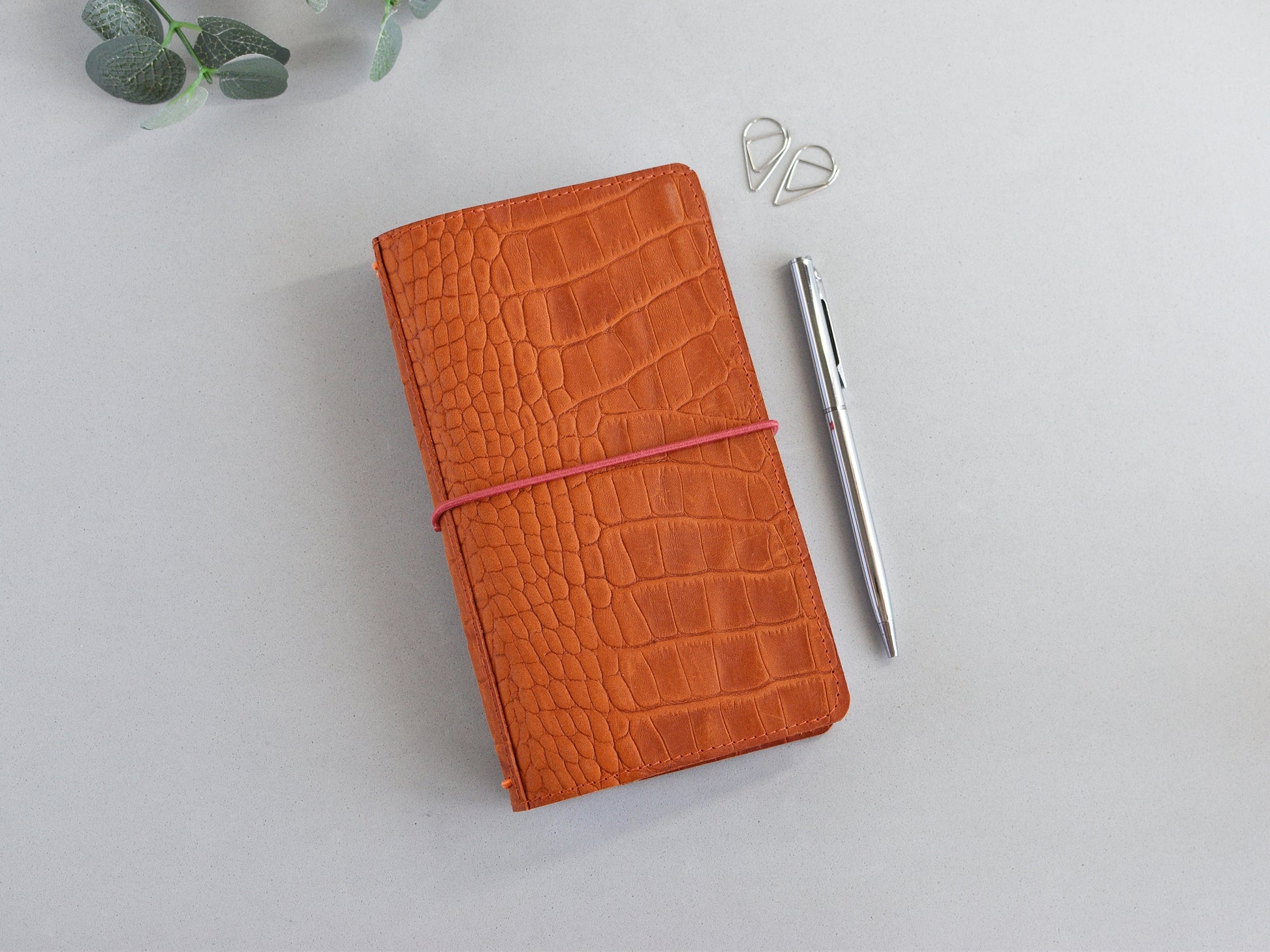 Traveler's Notebook planner, orange leather, by Tea Planner