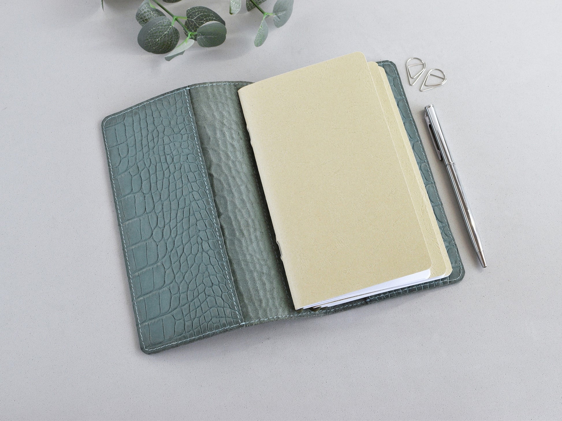 Personal size Traveler;s notebook planner with insers by Tea Planner