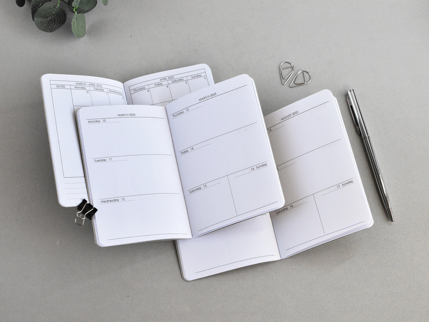 Traveler's Notebook Inserts - Monthly Weekly Refill (Field Notes Size) / TN-FN-01
