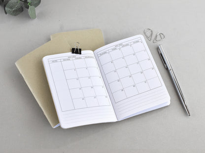 Traveler's Notebook Inserts - Monthly Weekly Refill (Field Notes Size) / TN-FN-01