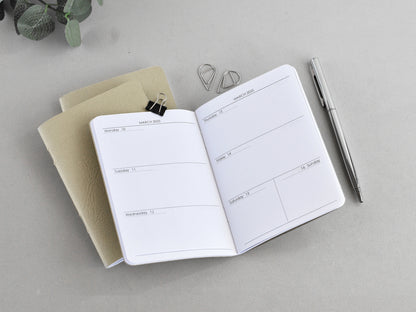 Traveler's Notebook Inserts - Monthly Weekly Refill (Field Notes Size) / TN-FN-01