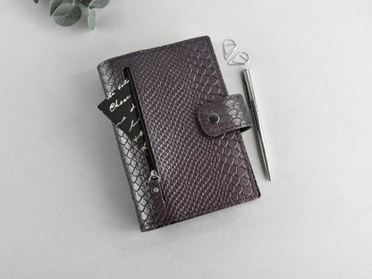 Leather binder with zipper