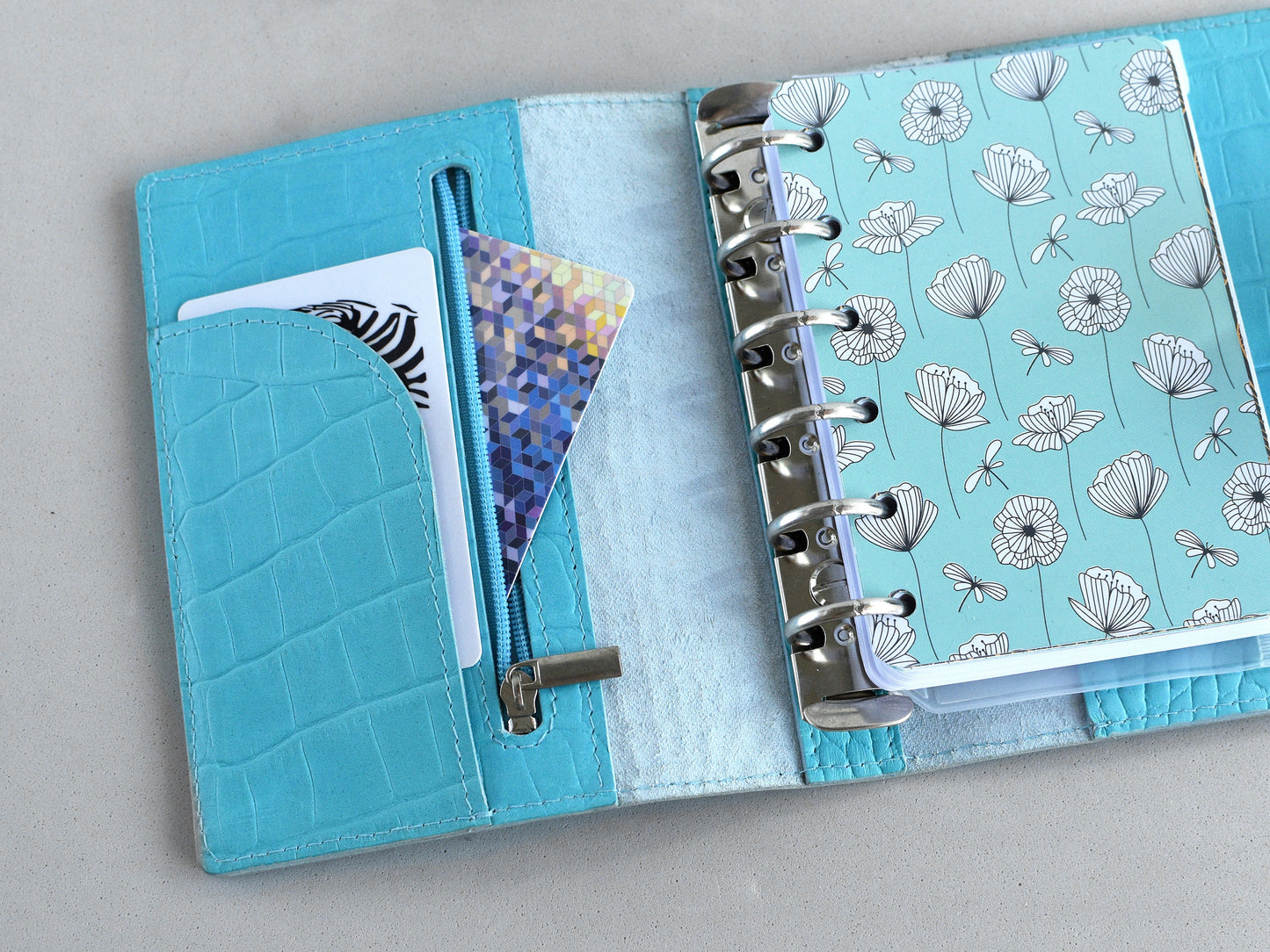 Inner zipper pocket and secretary pocket for 6-ring notebook