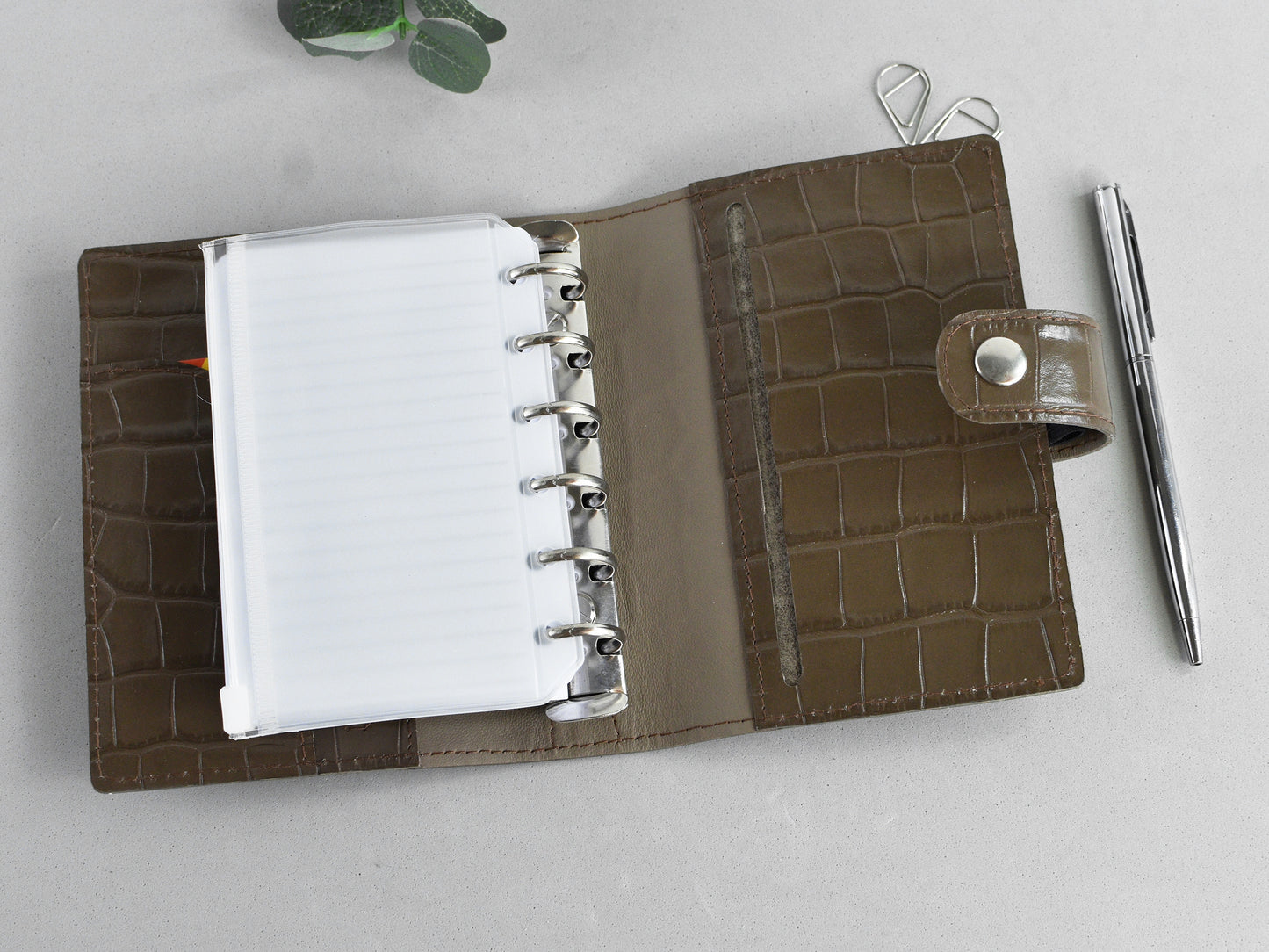 Croc leather ring binder
