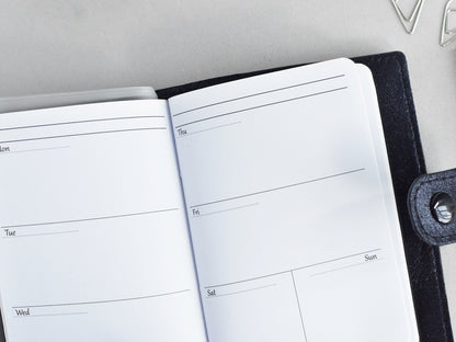 Traveller's Notebook Planner With Inserts (Passport Size)