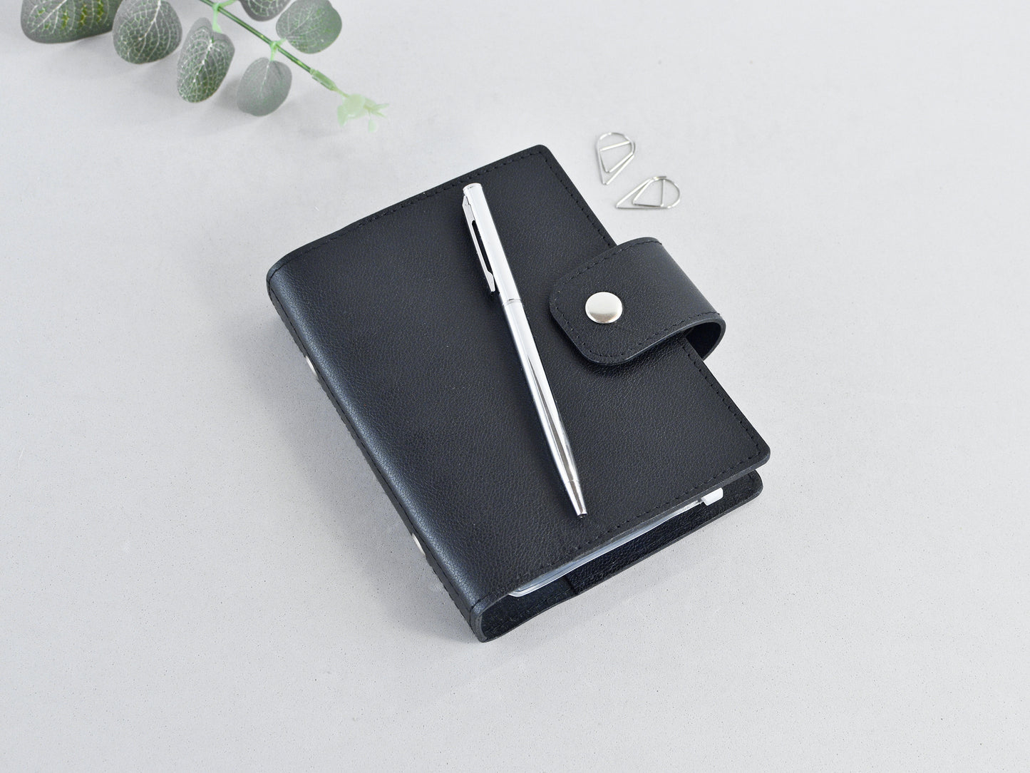 Black leather 6-ring cover, Pocket size A7. Refillable notebook