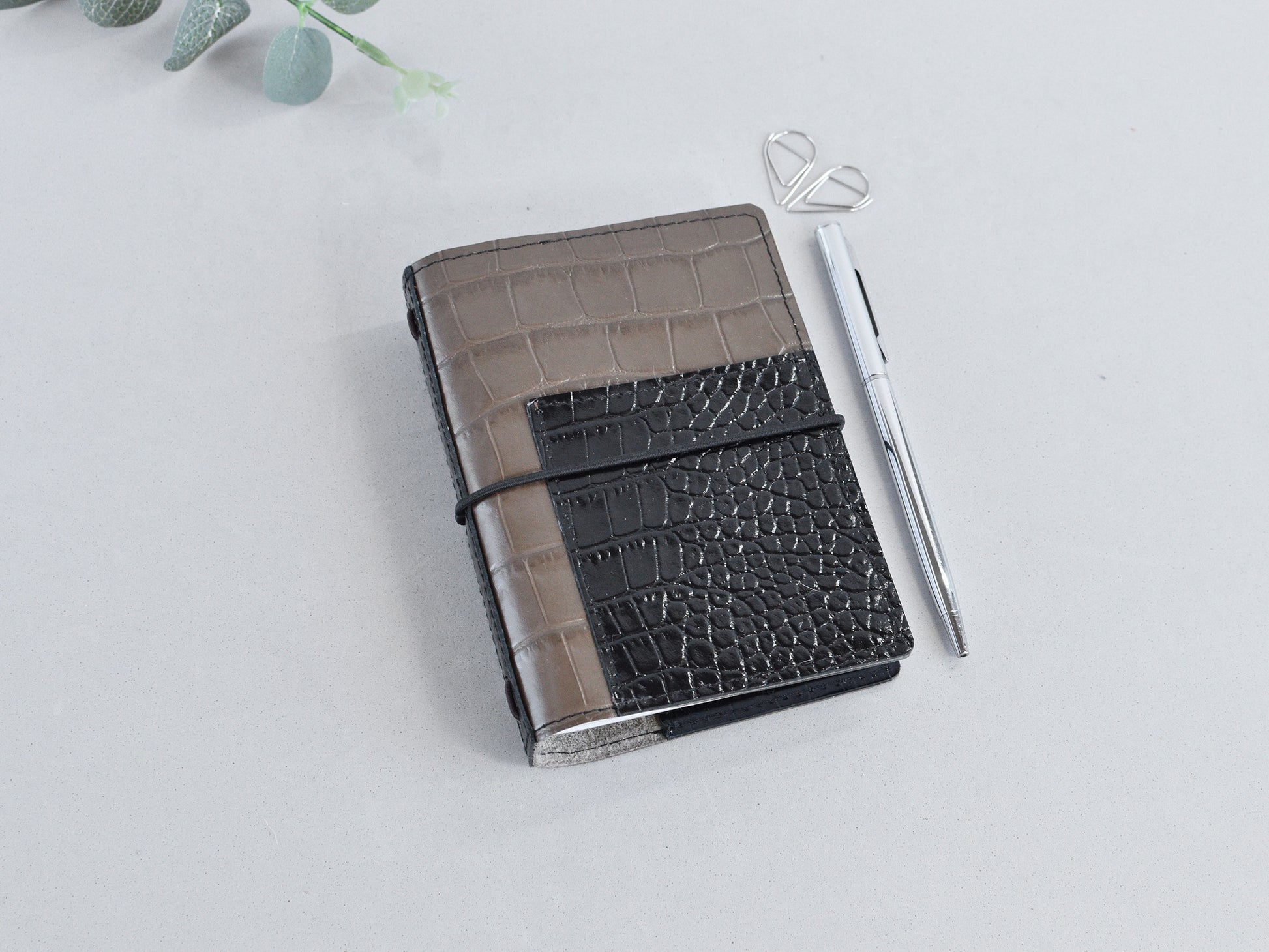 Passport size TN planner with front pocket, brown color