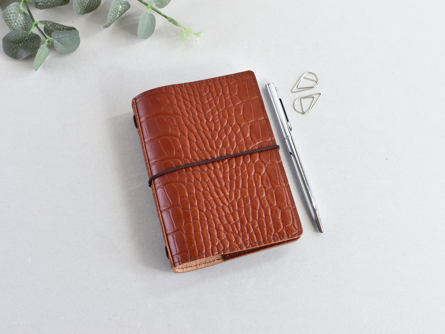 TN brown croc leather passport size