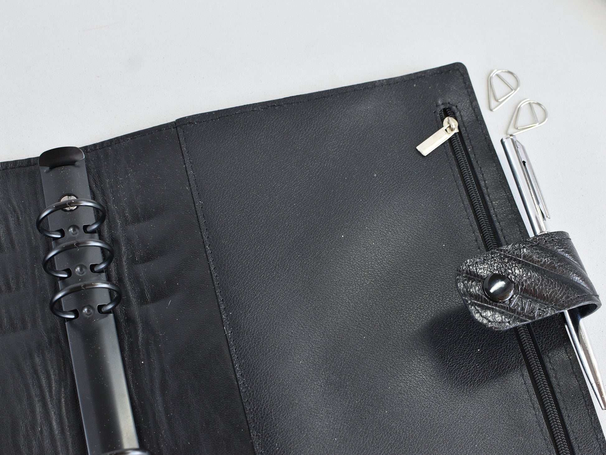 Zippered pocket 