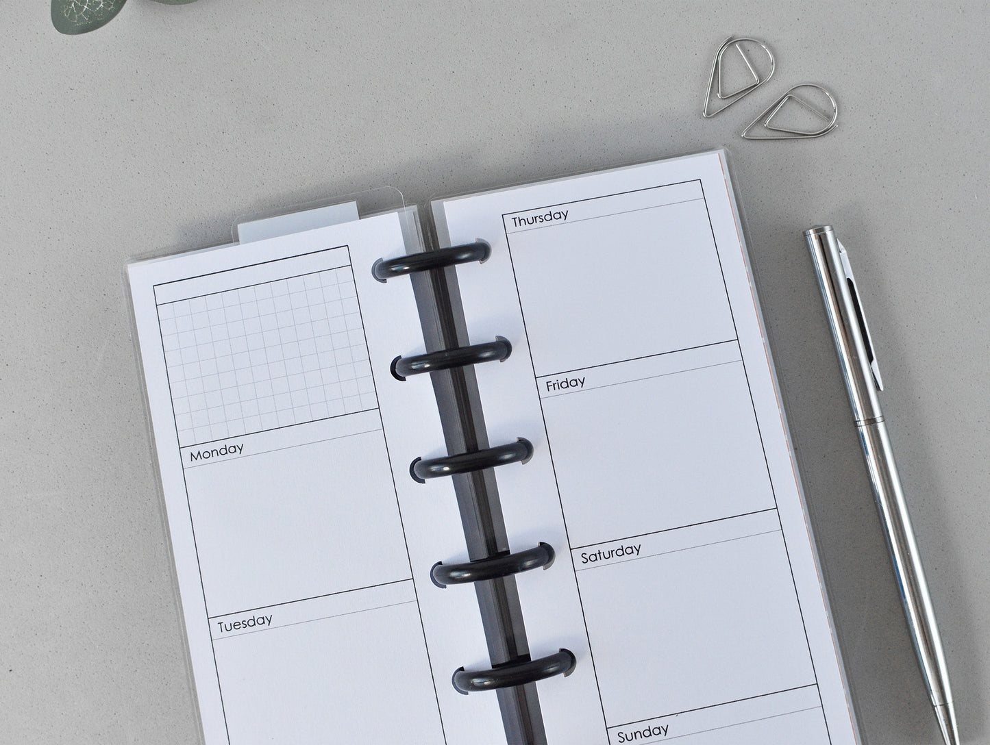 Discbound Planner Notebook 2026 - Monthly & Weekly Agenda (HP Skinny Mini Size)