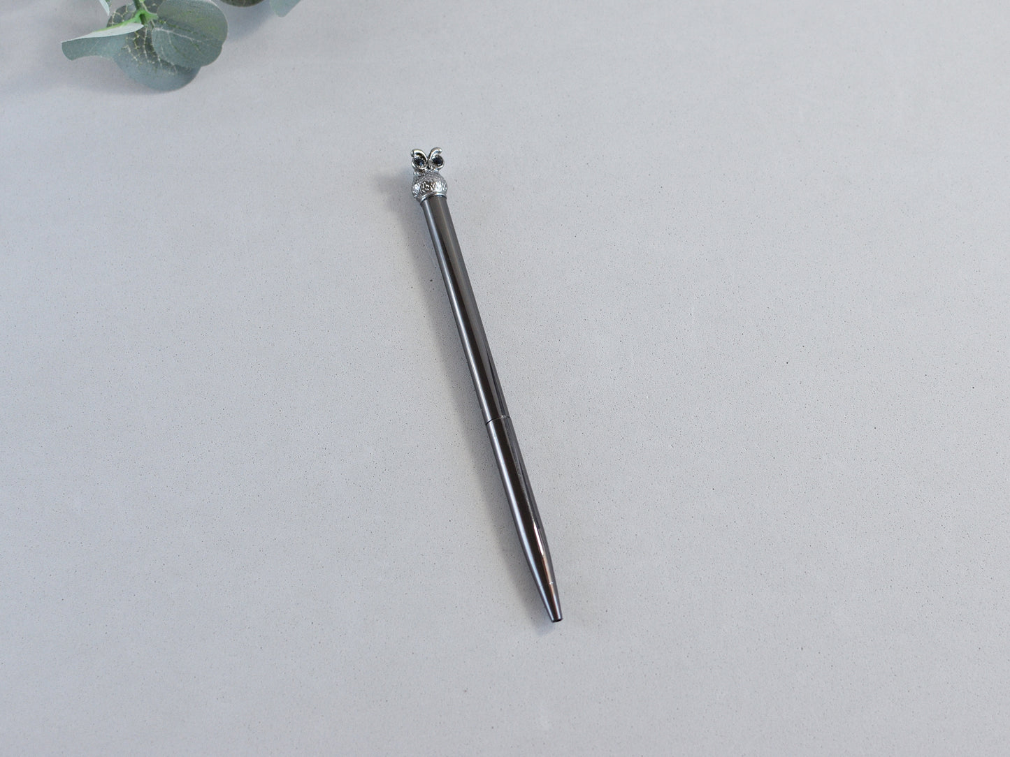 Decorative Metal Pens with a Owl