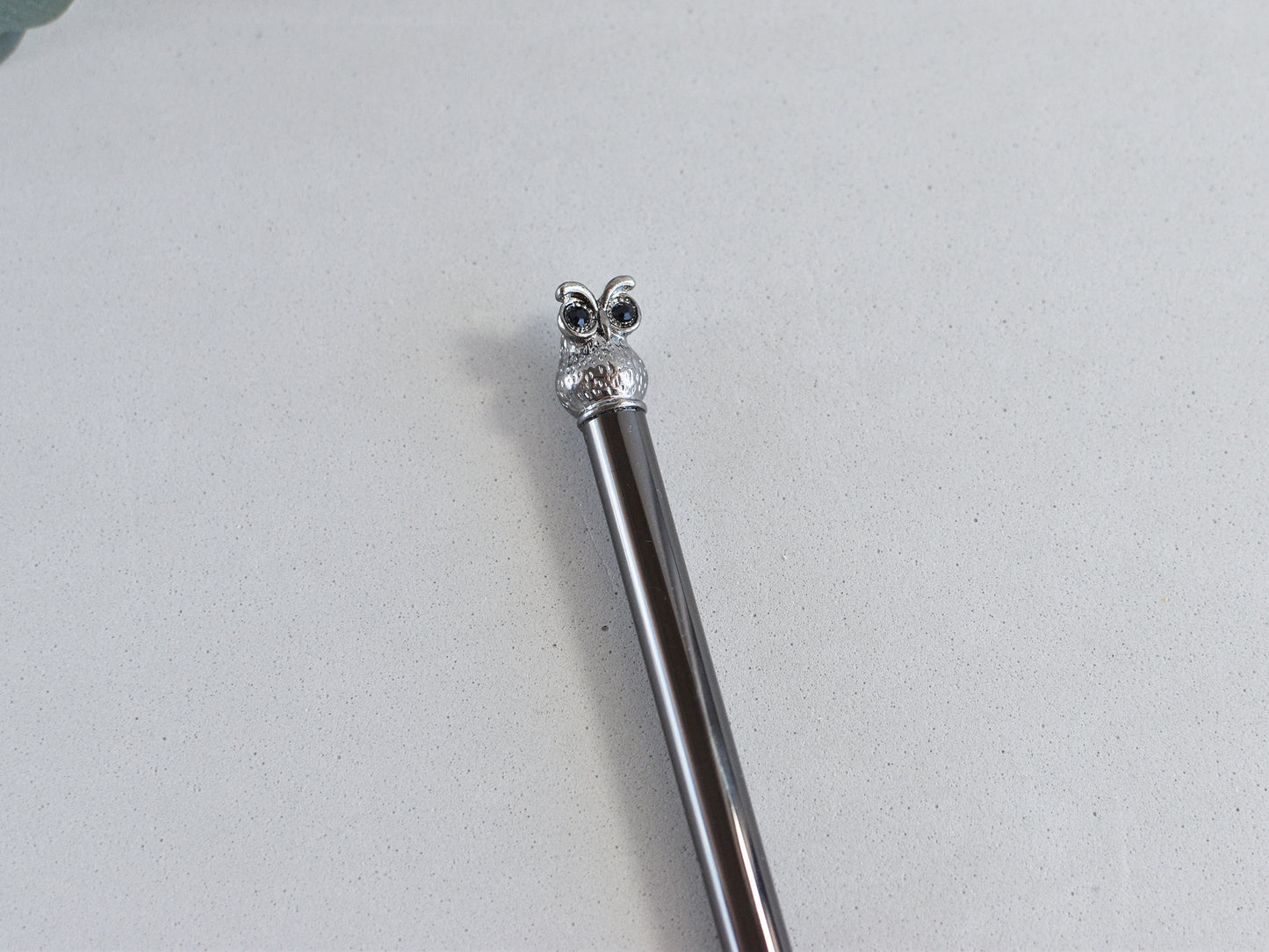 Decorative Metal Pens with a Owl