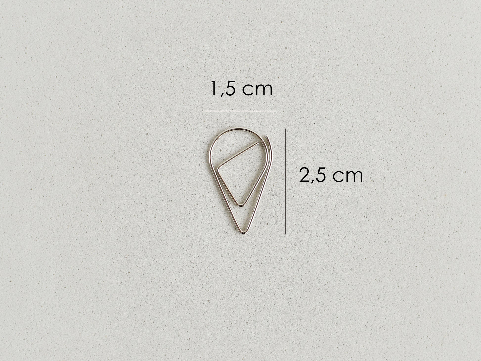 Decorative clips silver color
