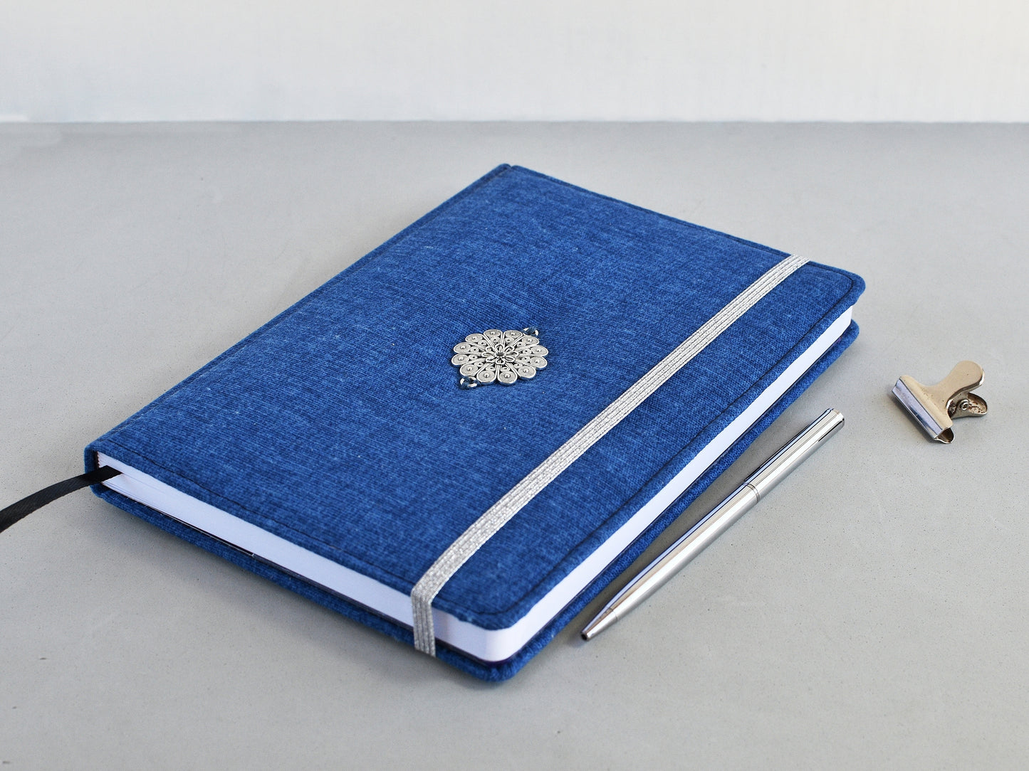Dot Grid Bullet Journals - Numbered Pages (A5 size)