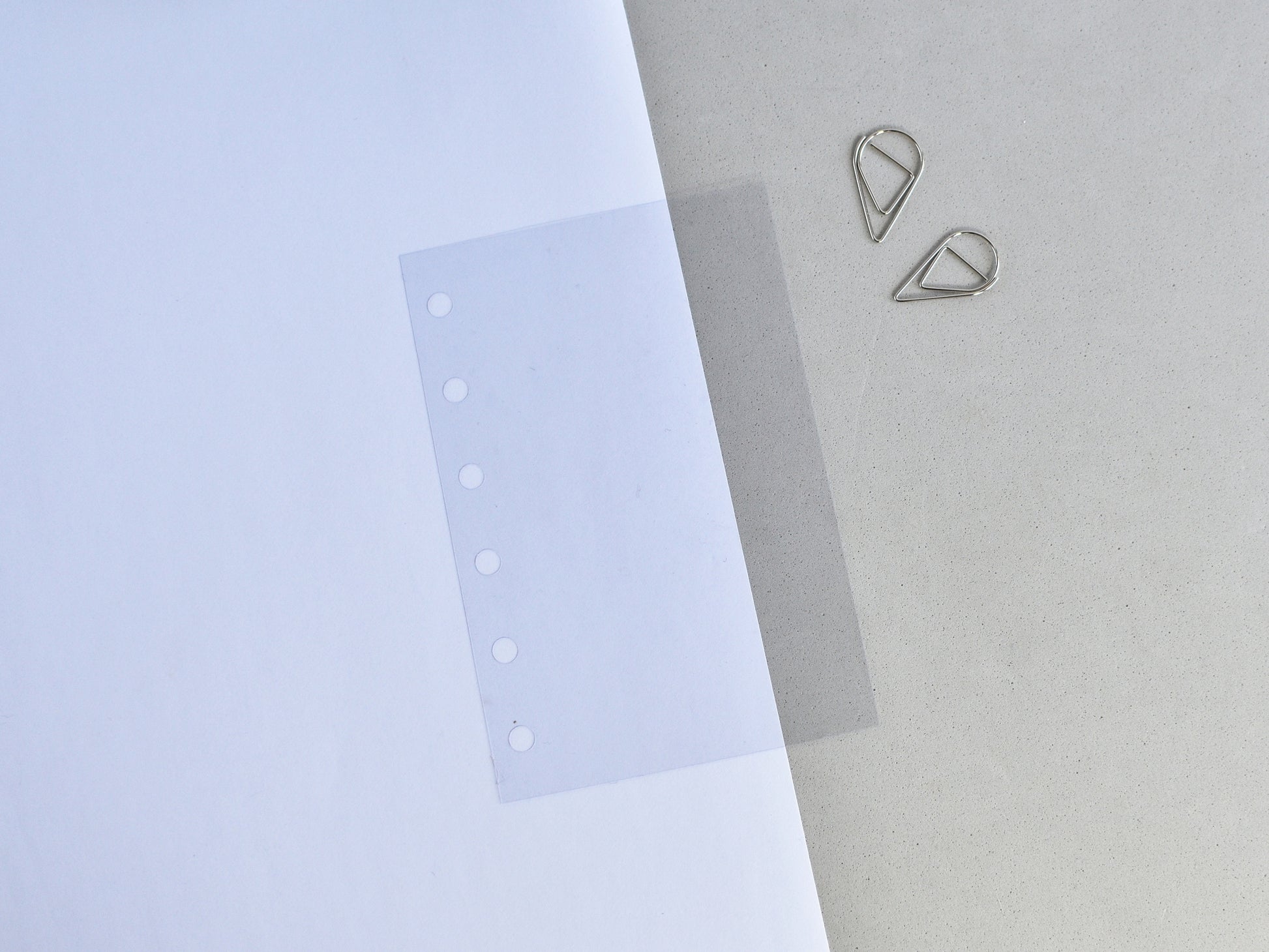 Clear plastic dashboard for ring journal pocket size