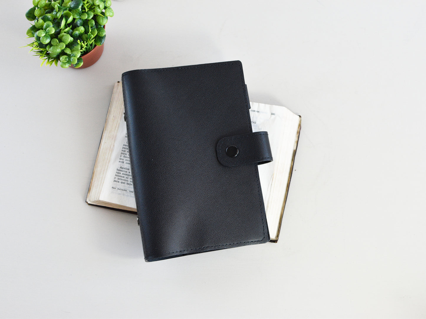Leather 6-Ring Binder Organizer Cover (Personal size)
