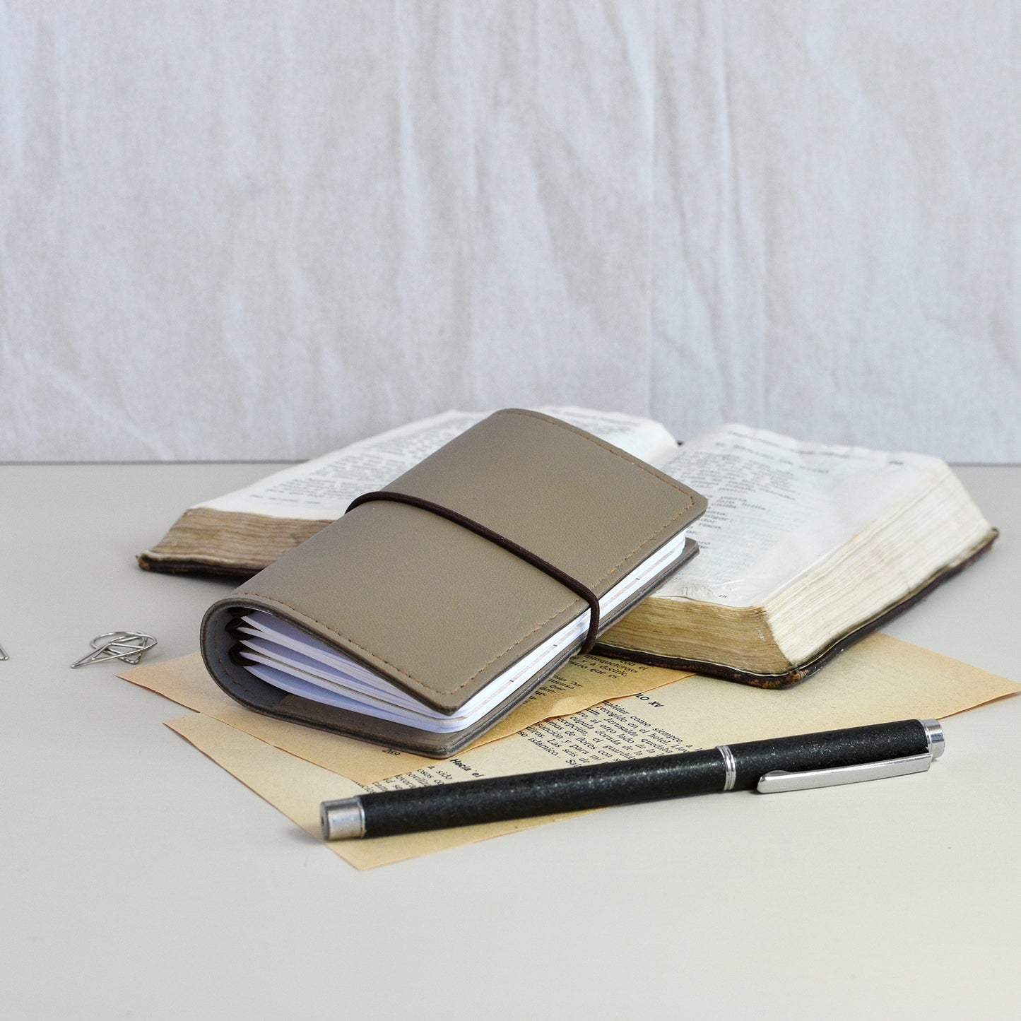 Traveler's Notebook With Inserts, Brown (Card Size)
