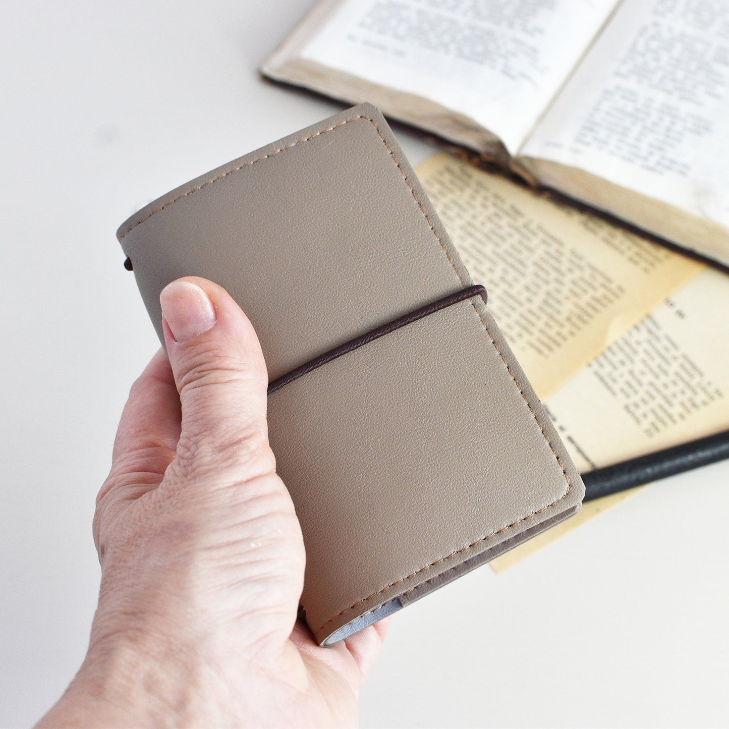 Traveler's Notebook With Inserts, Brown (Card Size)