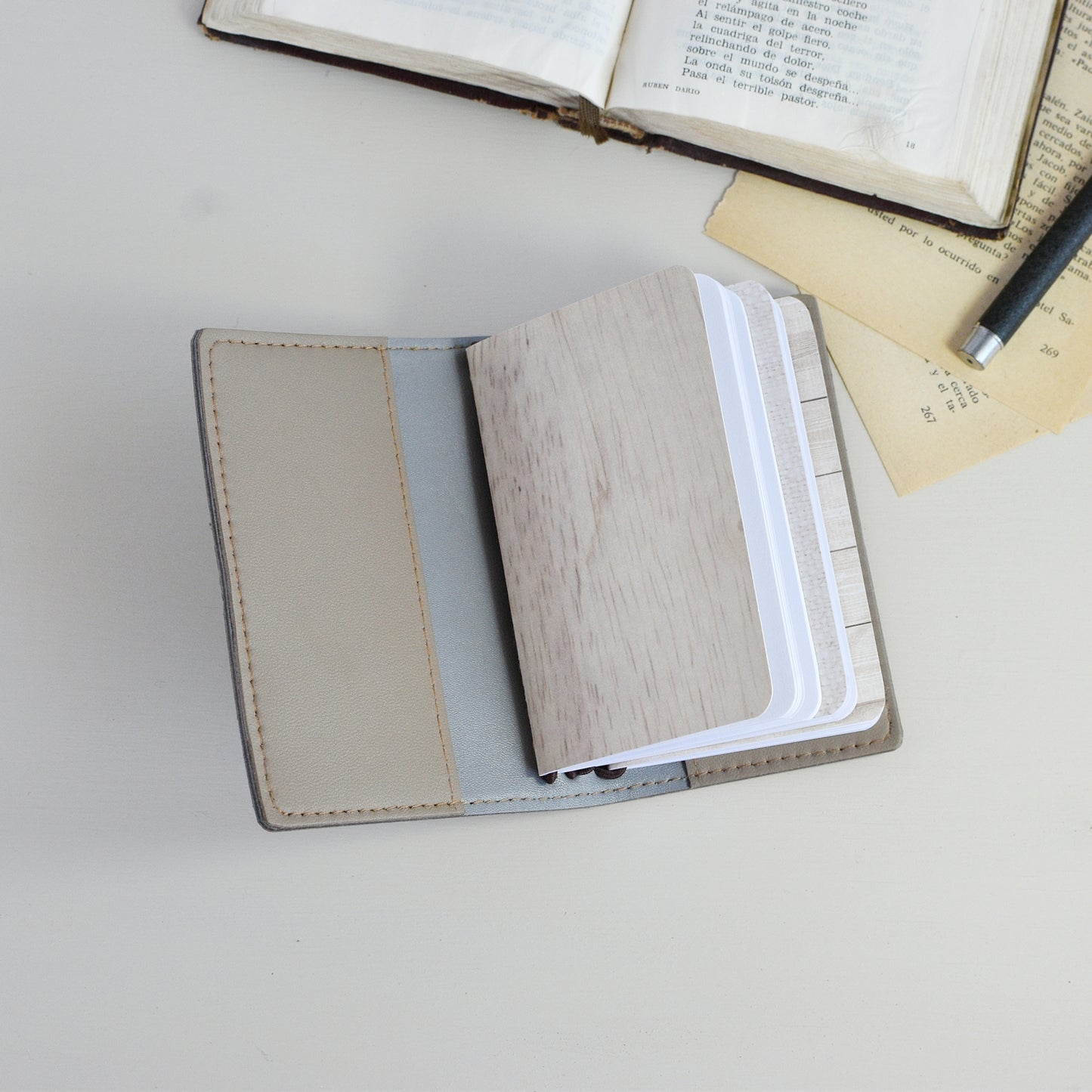 Traveler's Notebook With Inserts, Brown (Card Size)