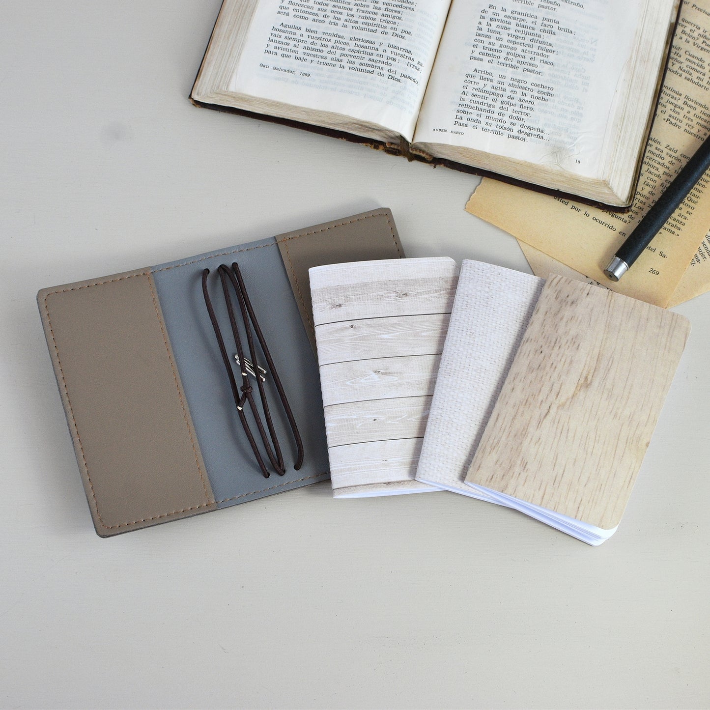 Traveler's Notebook With Inserts, Brown (Card Size)