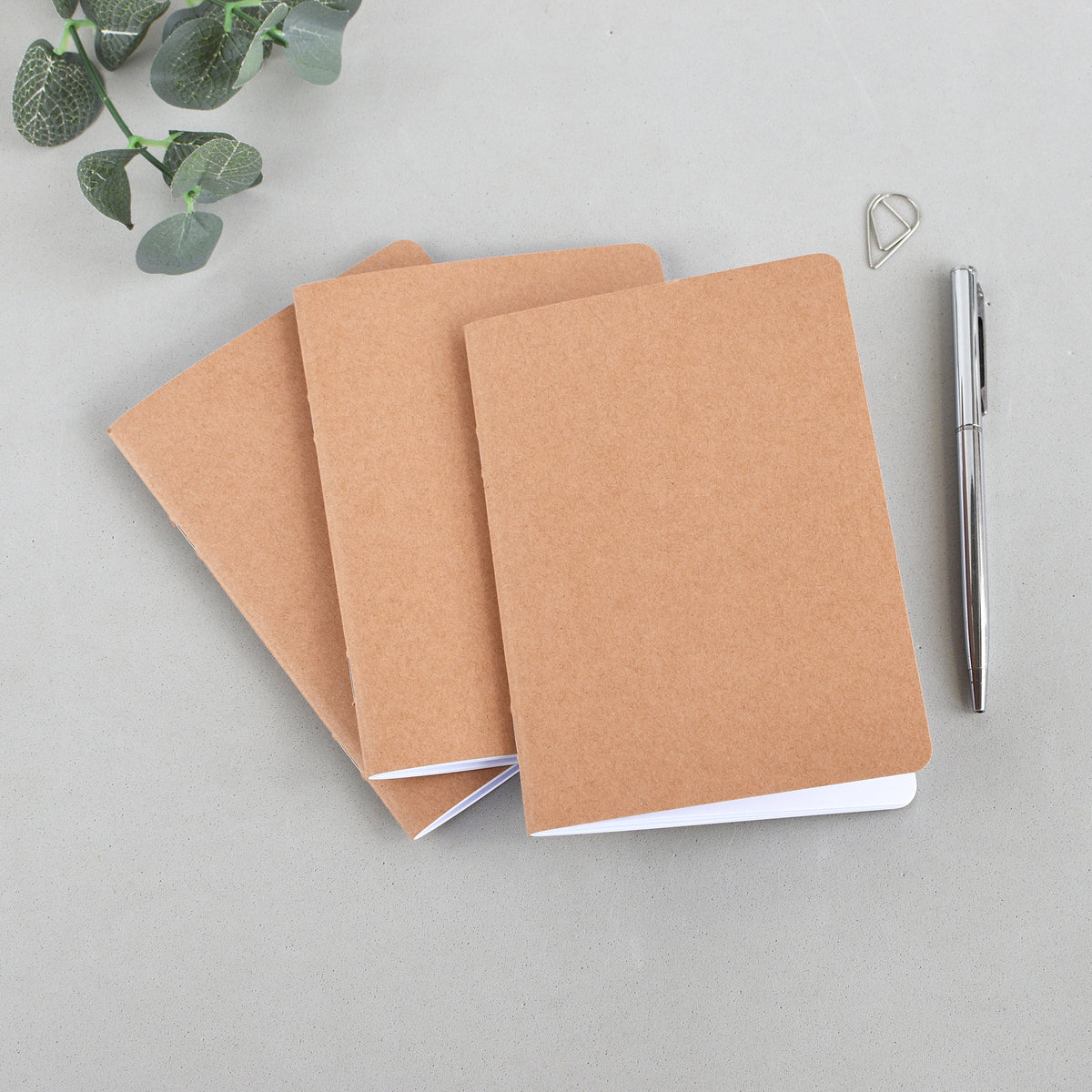 Traveler's Notebook Inserts Monthly and Weekly (A6 Size) / TN-A6-01
