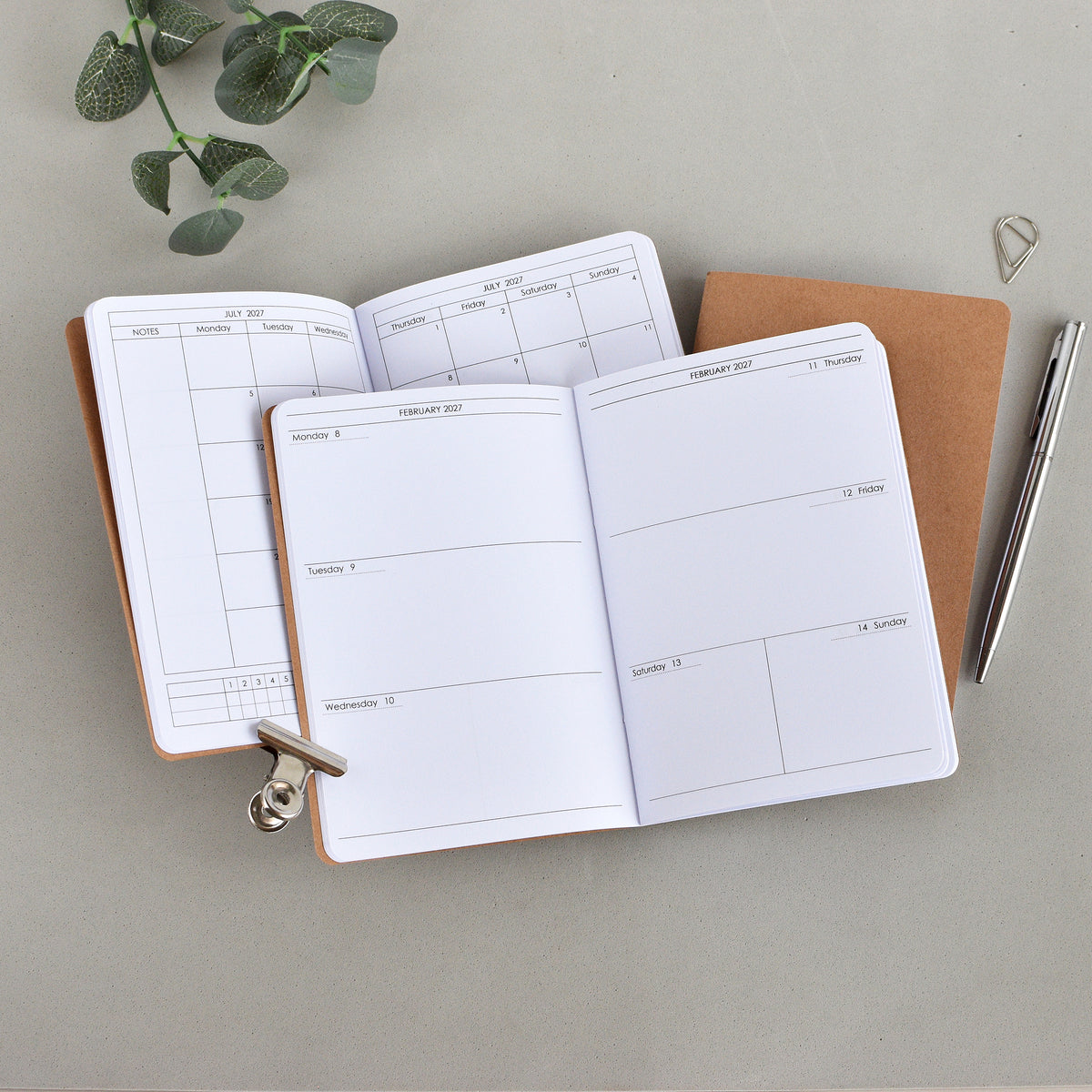 Traveler's Notebook Inserts Monthly and Weekly (A6 Size) / TN-A6-01