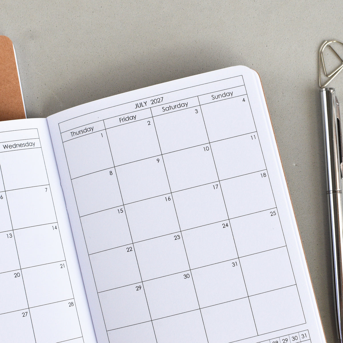 Traveler's Notebook Inserts Monthly and Weekly (A6 Size) / TN-A6-01