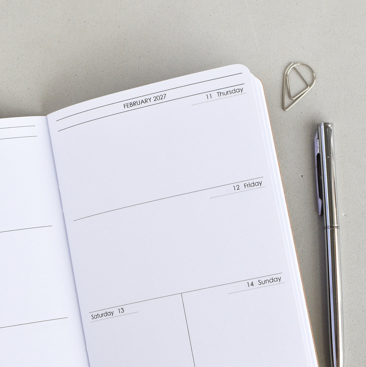 Traveler's Notebook Inserts Monthly and Weekly (A6 Size) / TN-A6-01