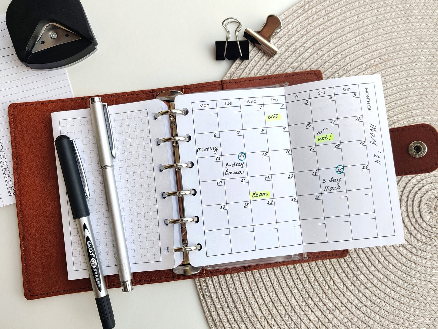 Printable Fold Out Monthly Pages (Pocket Size) - Digital Inserts R-105