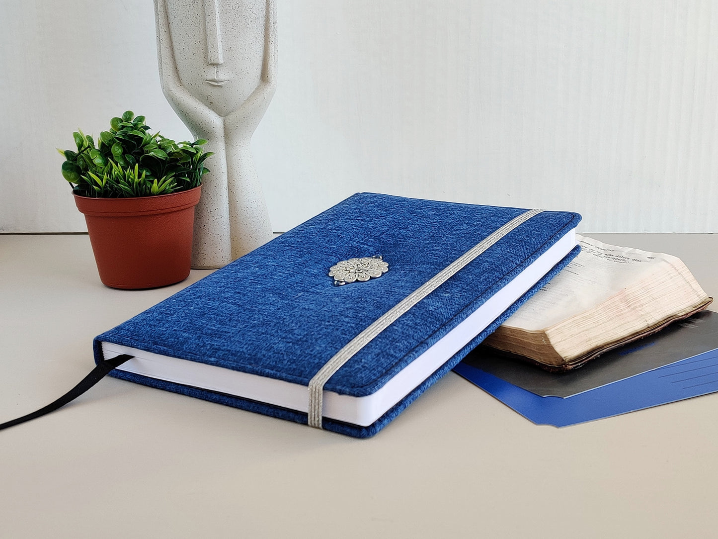 Dot Grid Bullet Journals - Numbered Pages (A5 size)