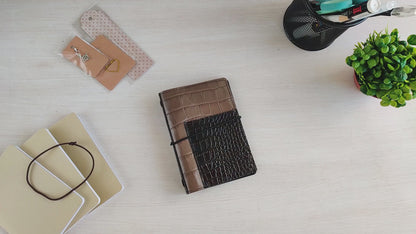 Traveller's Notebook Planner With Inserts (Passport Size)